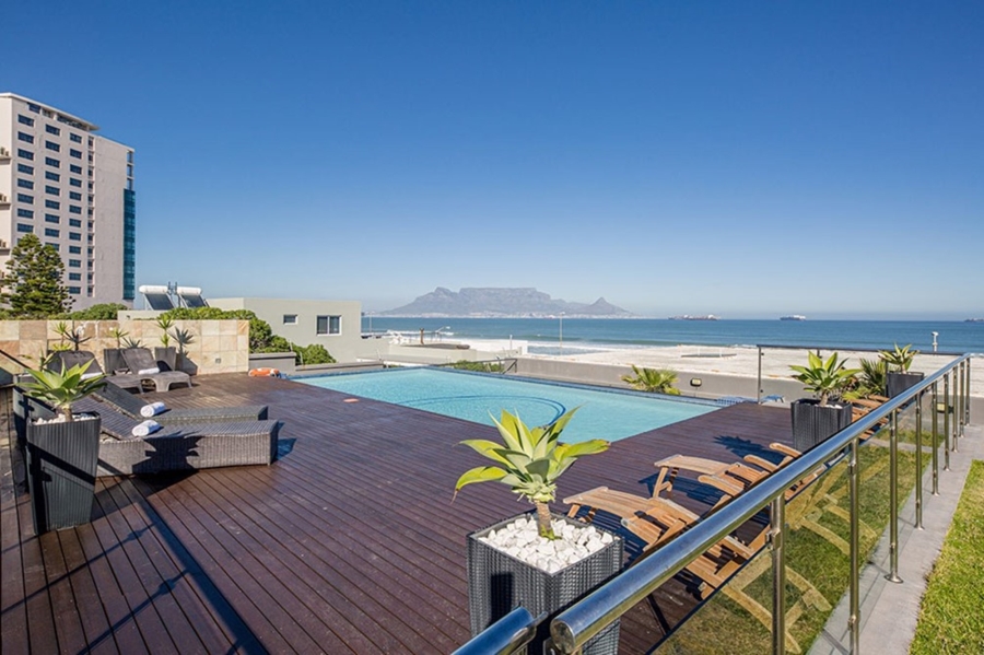 1 Bedroom Property for Sale in Bloubergstrand Western Cape
